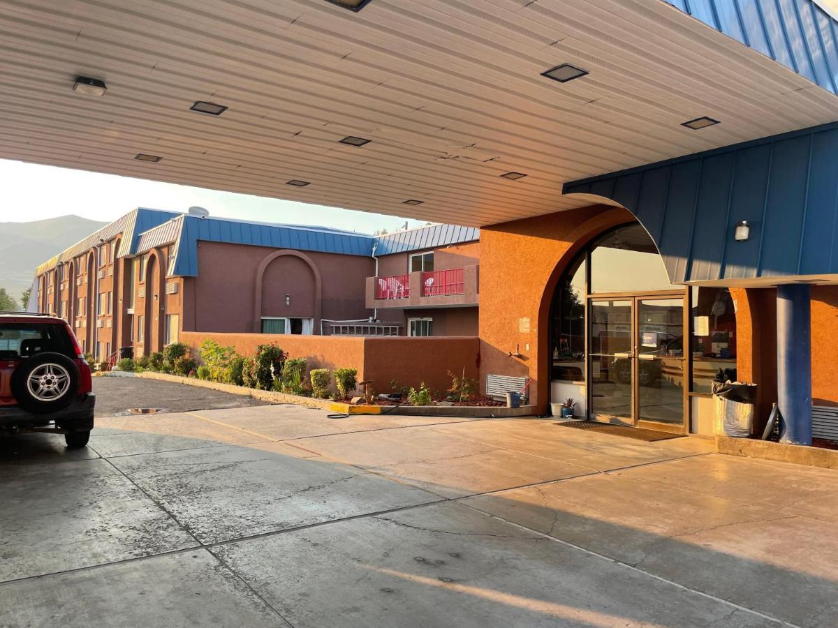 Val-U Inn Winnemucca Bagian luar foto