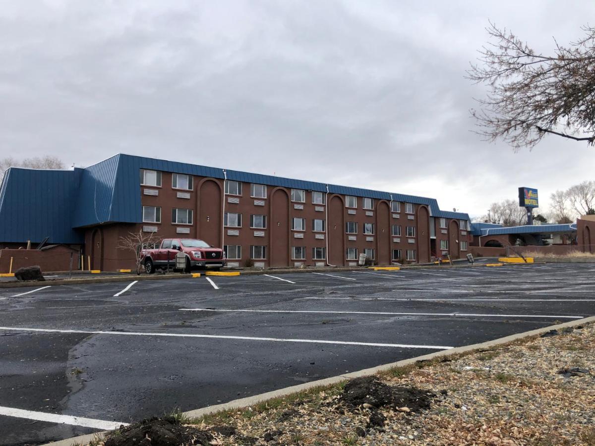 Val-U Inn Winnemucca Bagian luar foto